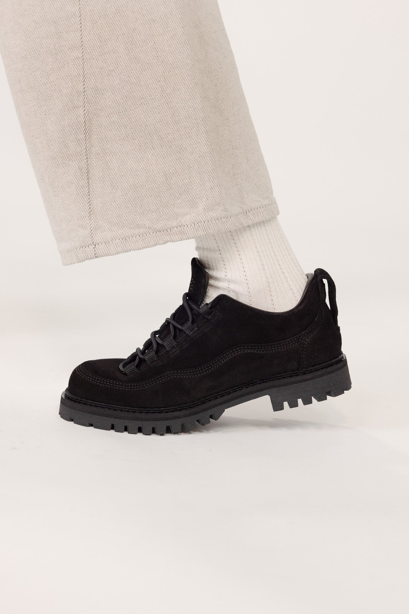 Moss Leather (Black)