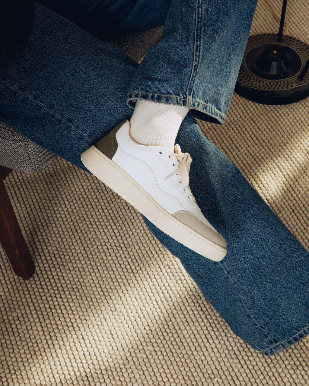 Allrounder (White & Olive)