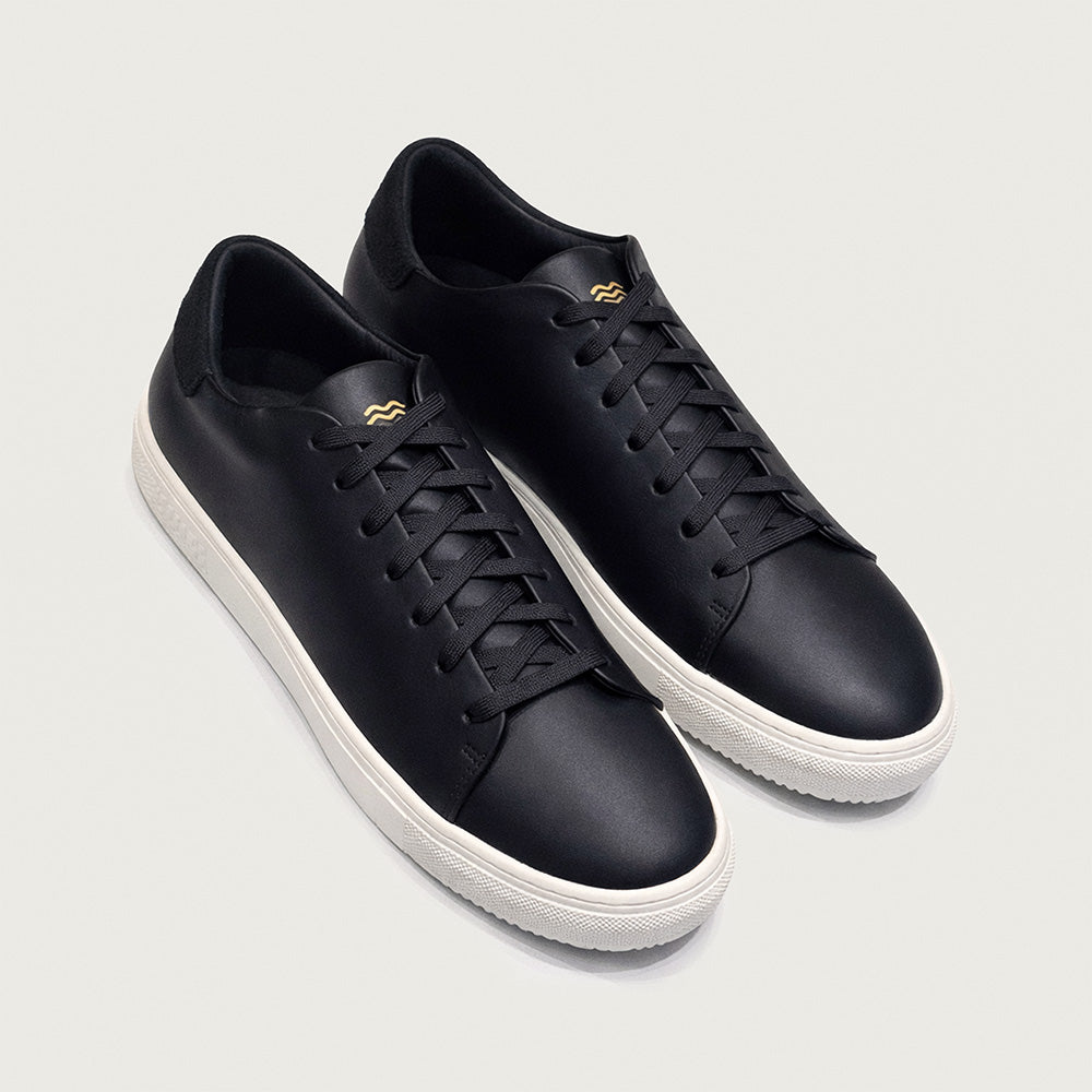Classic Leather (Black & White)