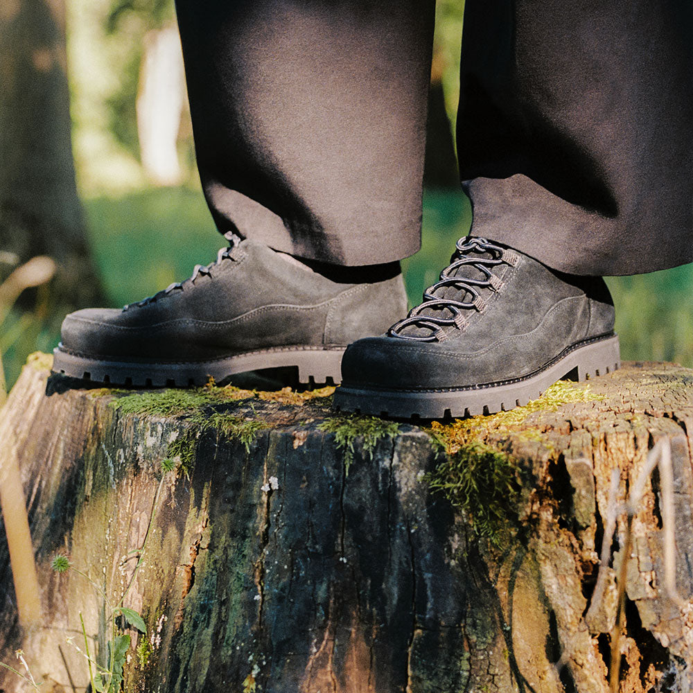 Moss Leather (Black)